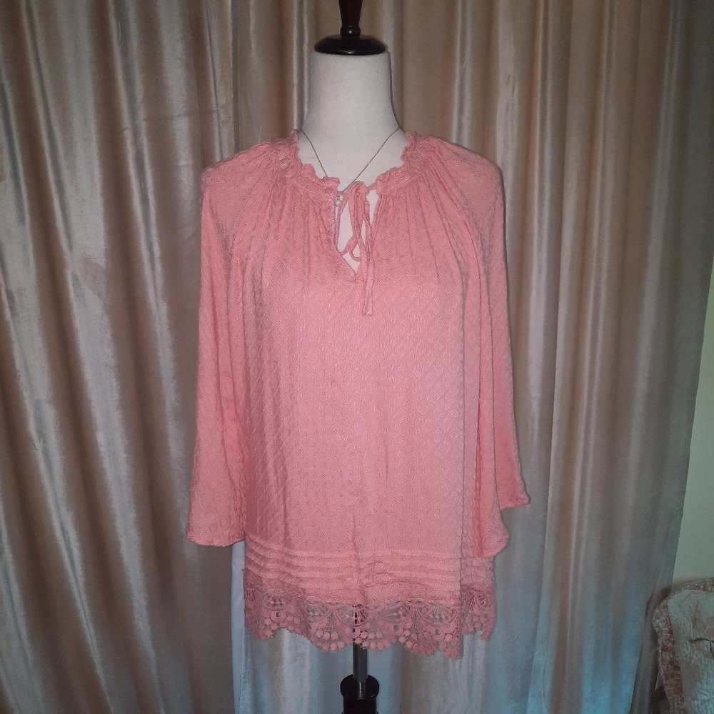 Melissa Paige Tunic Blouse with Lace Details Sz L